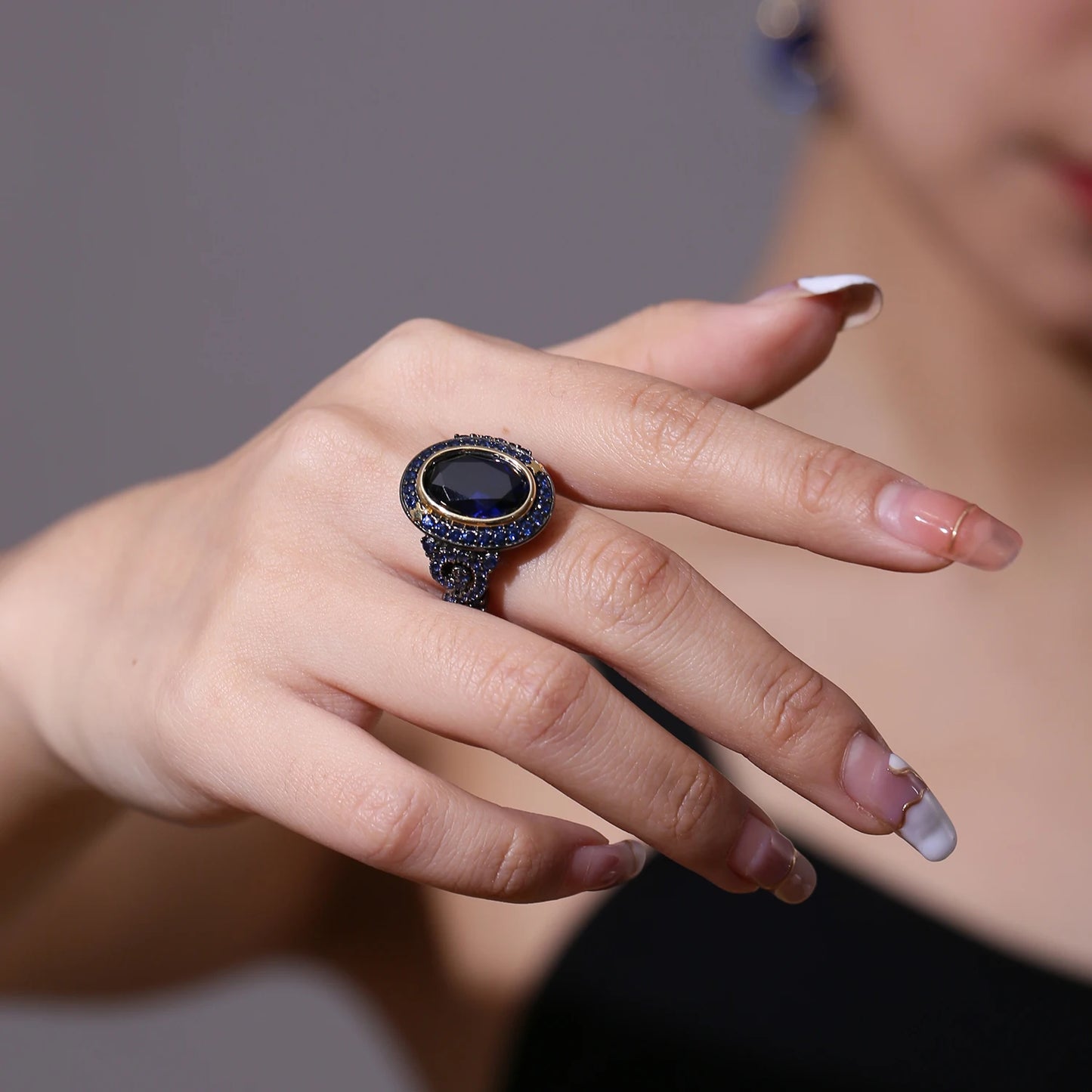 Blue Sapphire Vintage Ring